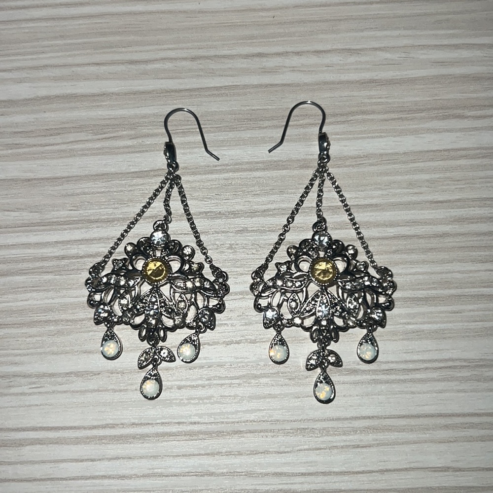 BaubleBar Silver Crystal Chandelier Drop Earrings - Picture 4 of 7